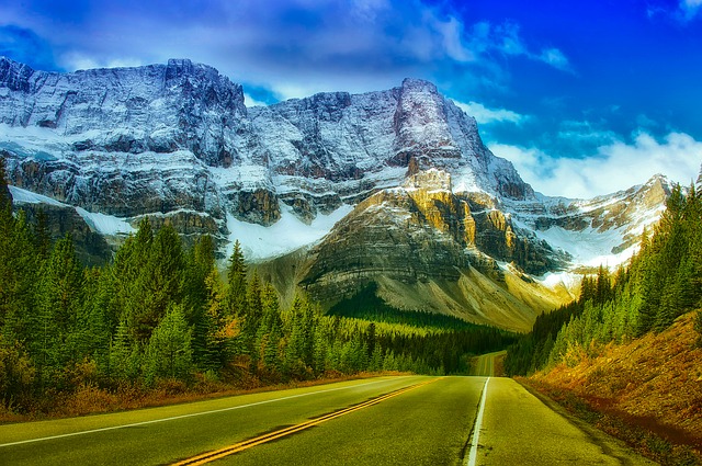 Banff via https://pixabay.com/en/banff-canada-national-park-1953482/