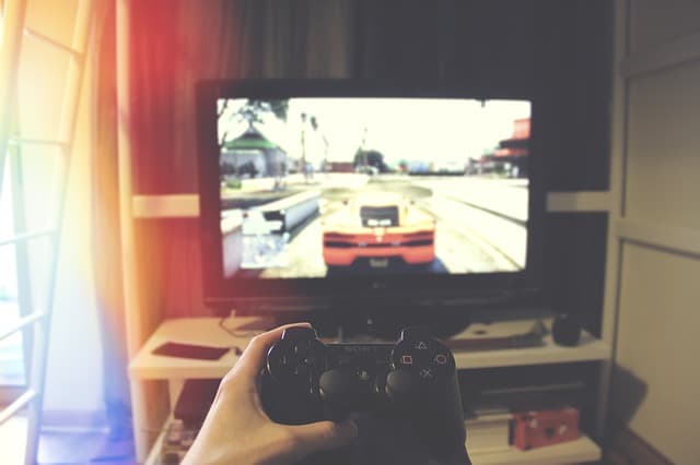 Video games via https://pixabay.com/photos/computer-console-controller-game-1845880/