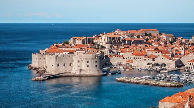 Dubrovnik https://pixabay.com/en/dubrovnik-croatia-kings-landing-512798/