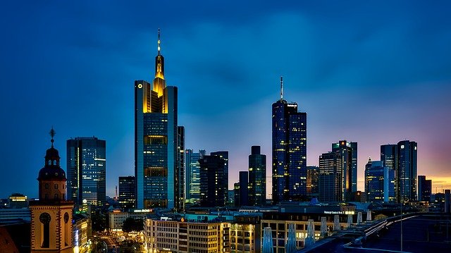 Frankfurt via https://pixabay.com/en/frankfurt-germany-panorama-city-1804481/