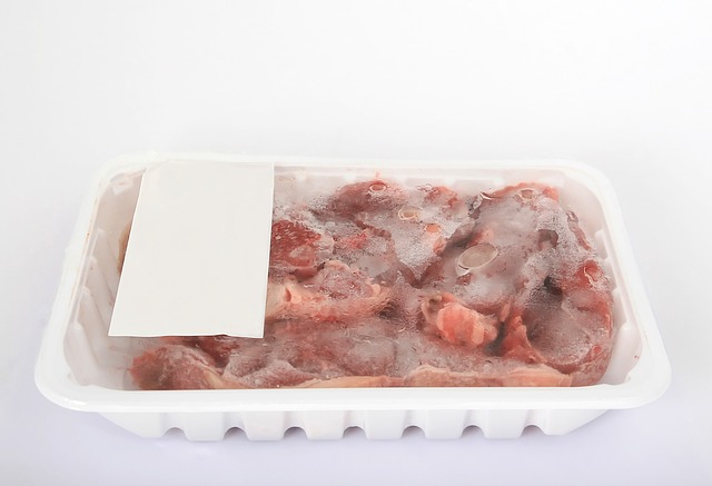 Frozen Meat via https://pixabay.com/en/beef-braising-brisket-catering-1238813/