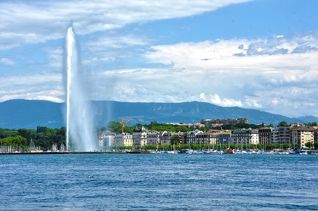 Geneva via https://pixabay.com/en/geneva-switzerland-europe-swiss-670479/
