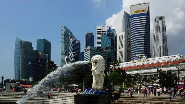 Singapore via https://pixabay.com/en/singapore-lion-city-landmark-1092810/