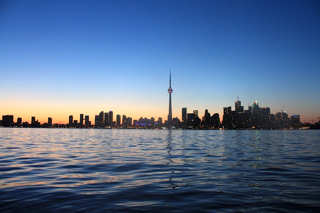 Toronto via https://pixabay.com/photos/toronto-canada-skyline-architecture-73508/
