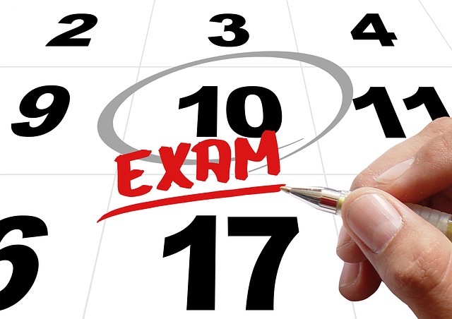 Exam date via https://pixabay.com/en/time-exam-testing-test-hand-leave-481447/