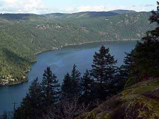 Saanich Inlet on Vancouver Island By David Stanley from Nanaimo, Canada (Saanich Inlet  Uploaded by russavia) [CC BY 2.0 (https://creativecommons.org/licenses/by/2.0)], via Wikimedia Commons