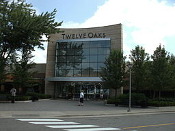 Twelve Oaks Mall via https://commons.wikimedia.org/wiki/File:Entrance_of_Twelve_Oaks_Mall.jpg?uselang=en-gb