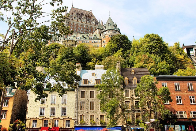 Quebec City via https://pixabay.com/en/canada-quebec-old-quebec-frontenac-1092344/
