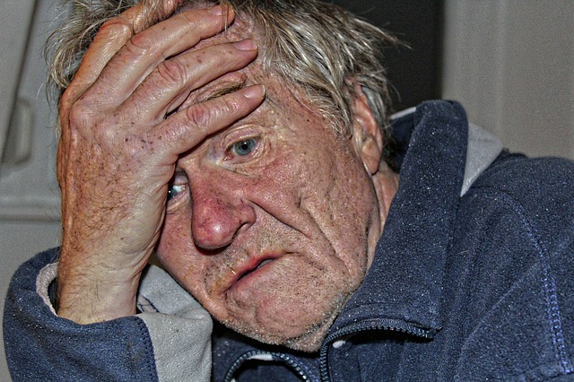 Man with Dementia via https://pixabay.com/en/old-people-s-home-dementia-man-old-524234/