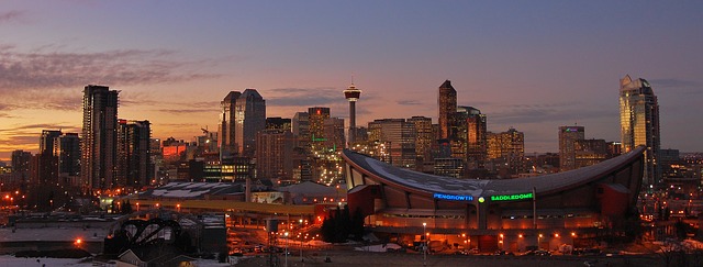 Calgary https://pixabay.com/en/skyline-calgary-cityscape-night-866032/